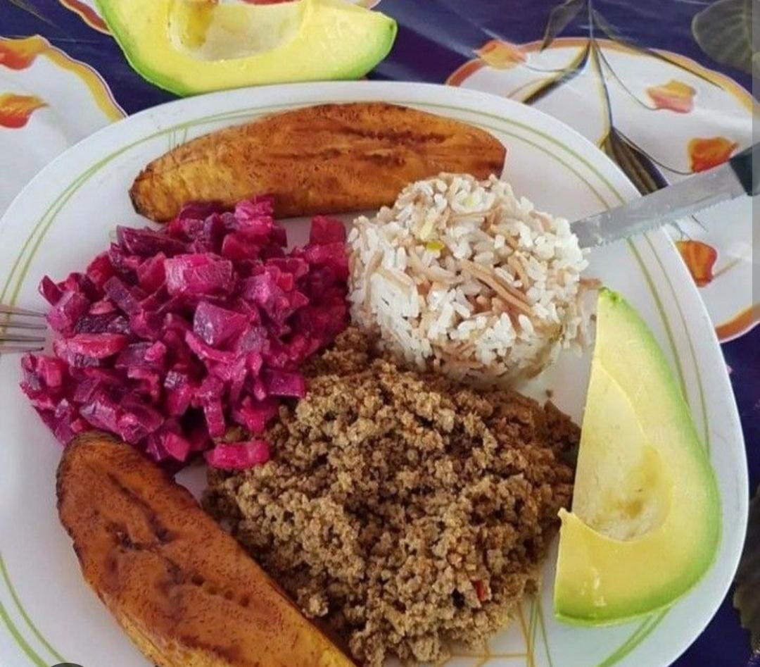 Arroz y carne molida